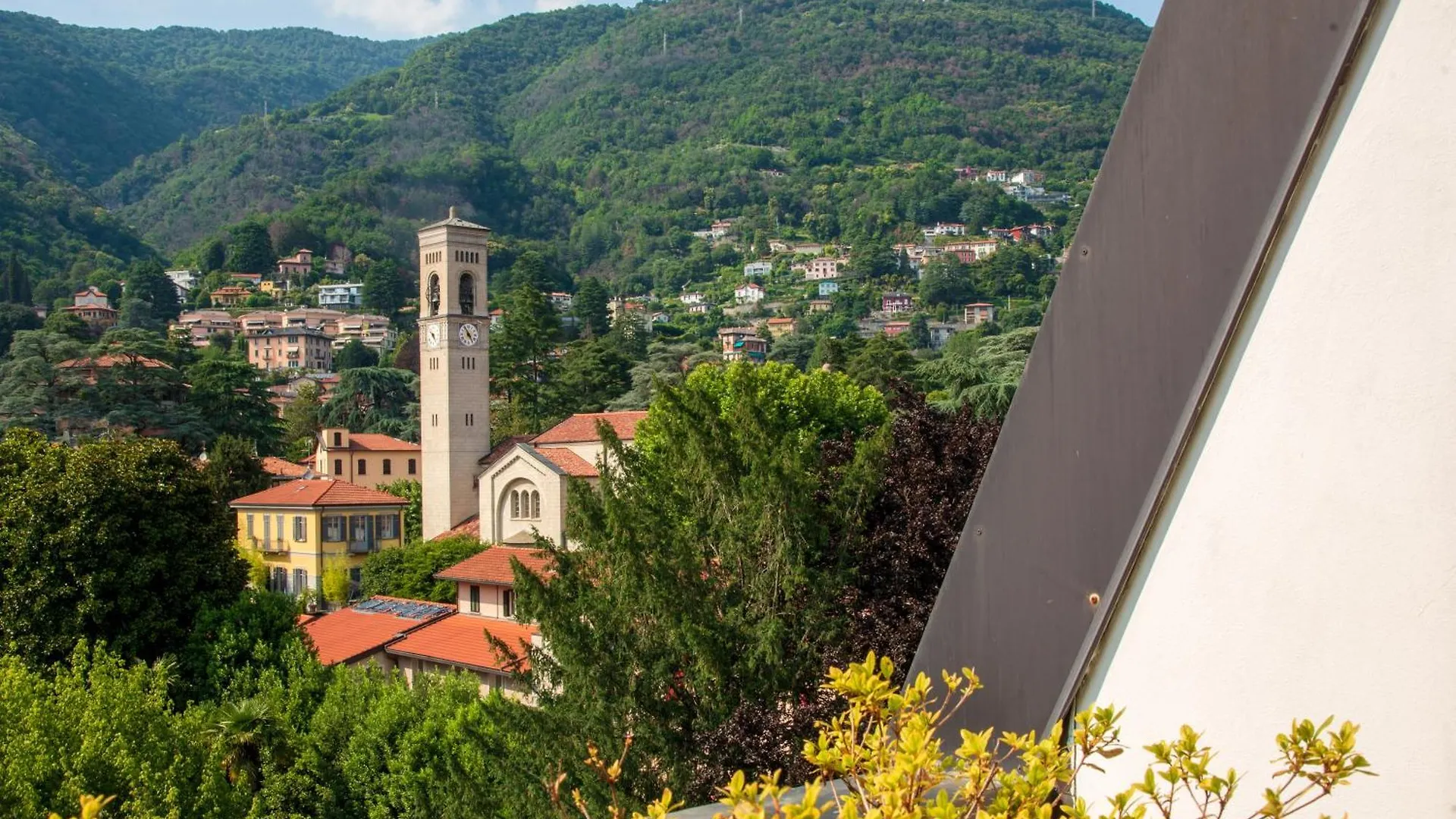 Lake Como Design Apartment Cernobbio